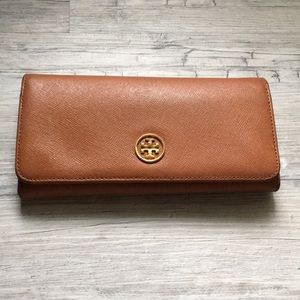 Tory Burch Robinson Envelope Continental Wallet